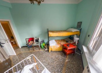 Camera da letto - Appartamento via Giovanni Opisso, Genova (zona Pegli) - foto 28