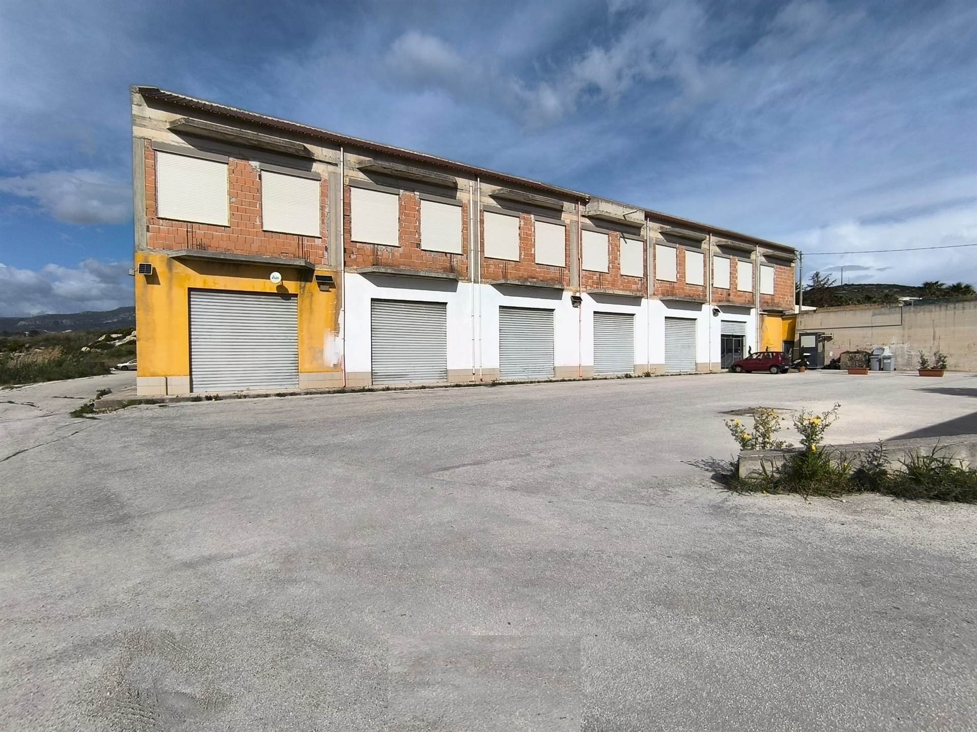 Commercial Activity Via Montella snc, Sciacca - photo 2