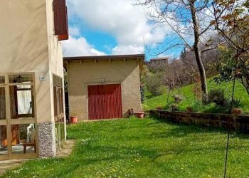 Giardino - Casa indipendente Valsamoggia (zona San Damaso) - foto 33