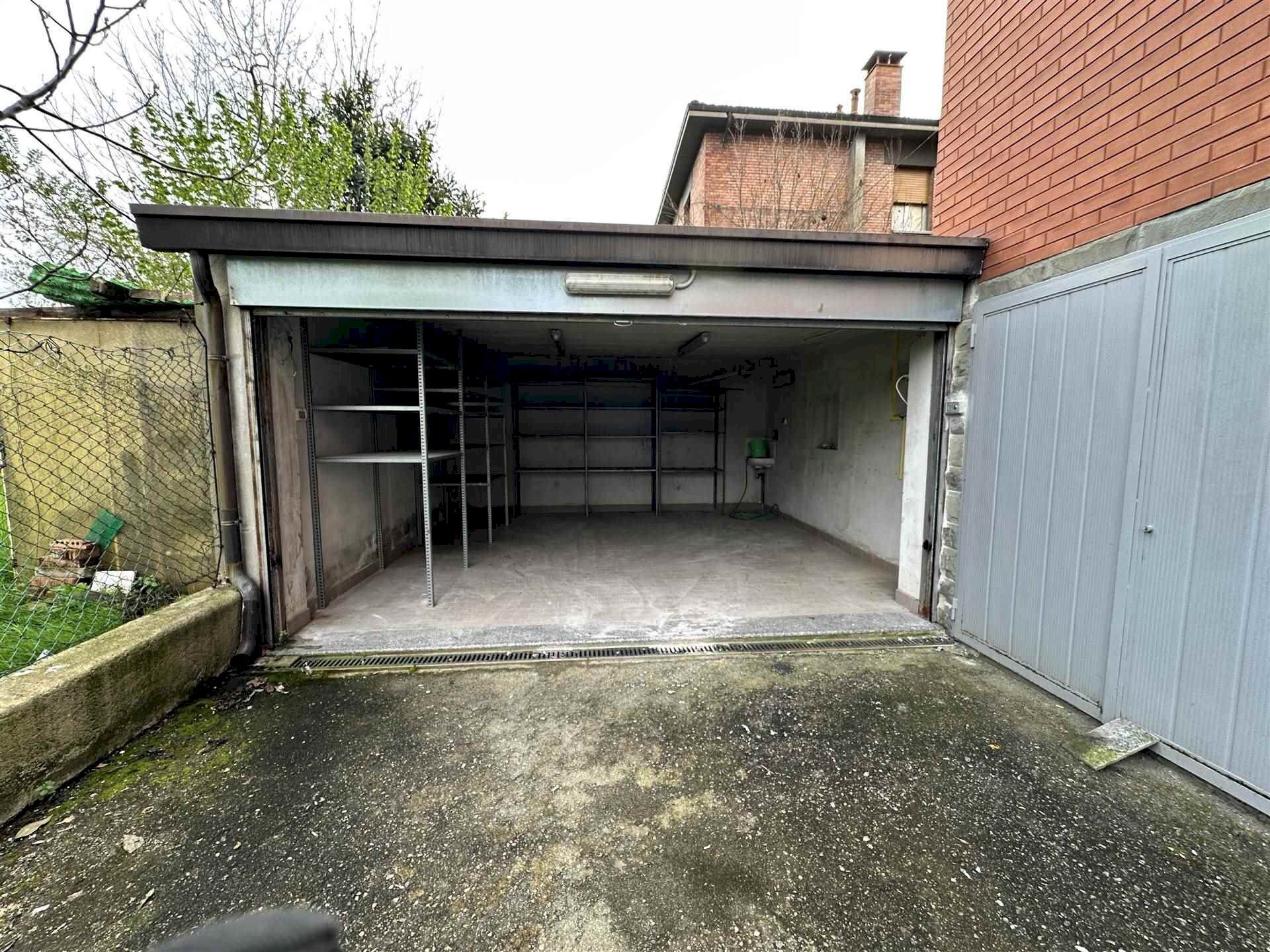 Garage - Parcheggio Via Canova 12, Bologna - foto 1