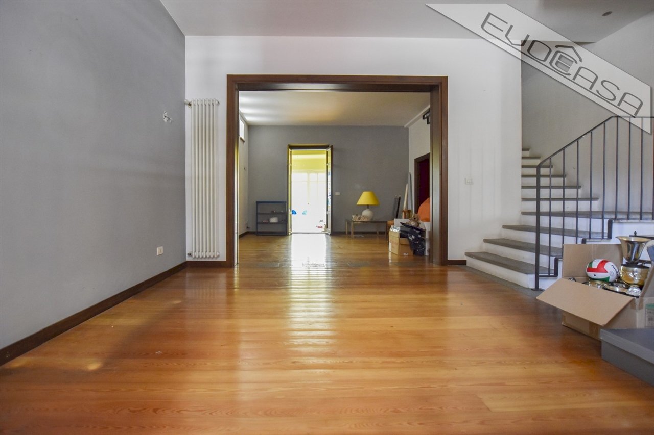 Villa Via Palestro 24, Pinerolo - photo 2