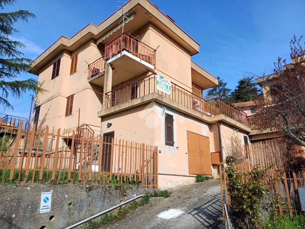 Apartment Via Francesco Strata, Savignone - photo 1