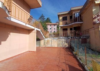 Apartment Via Francesco Strata, Savignone - photo 8