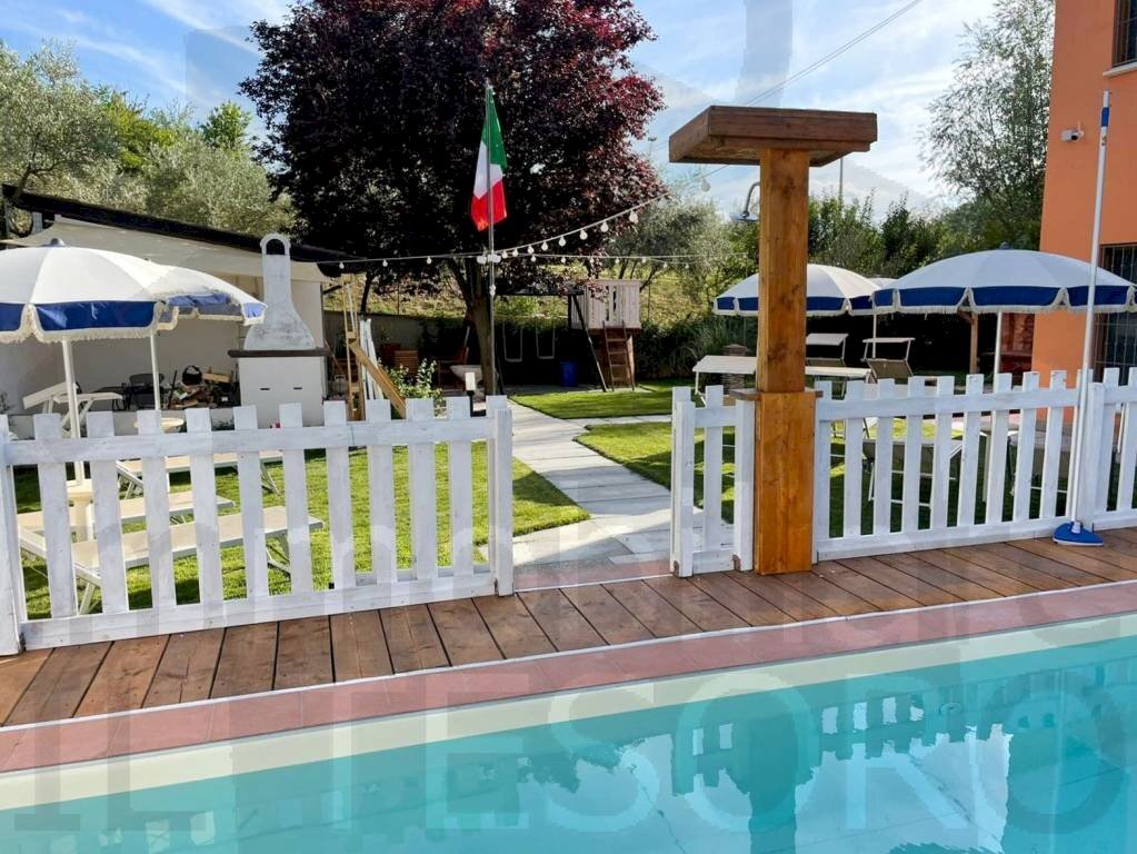 Piscina - Villa via Pablo Neruda, San Leo - foto 2