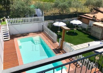 Piscina - Villa via Pablo Neruda, San Leo - foto 15