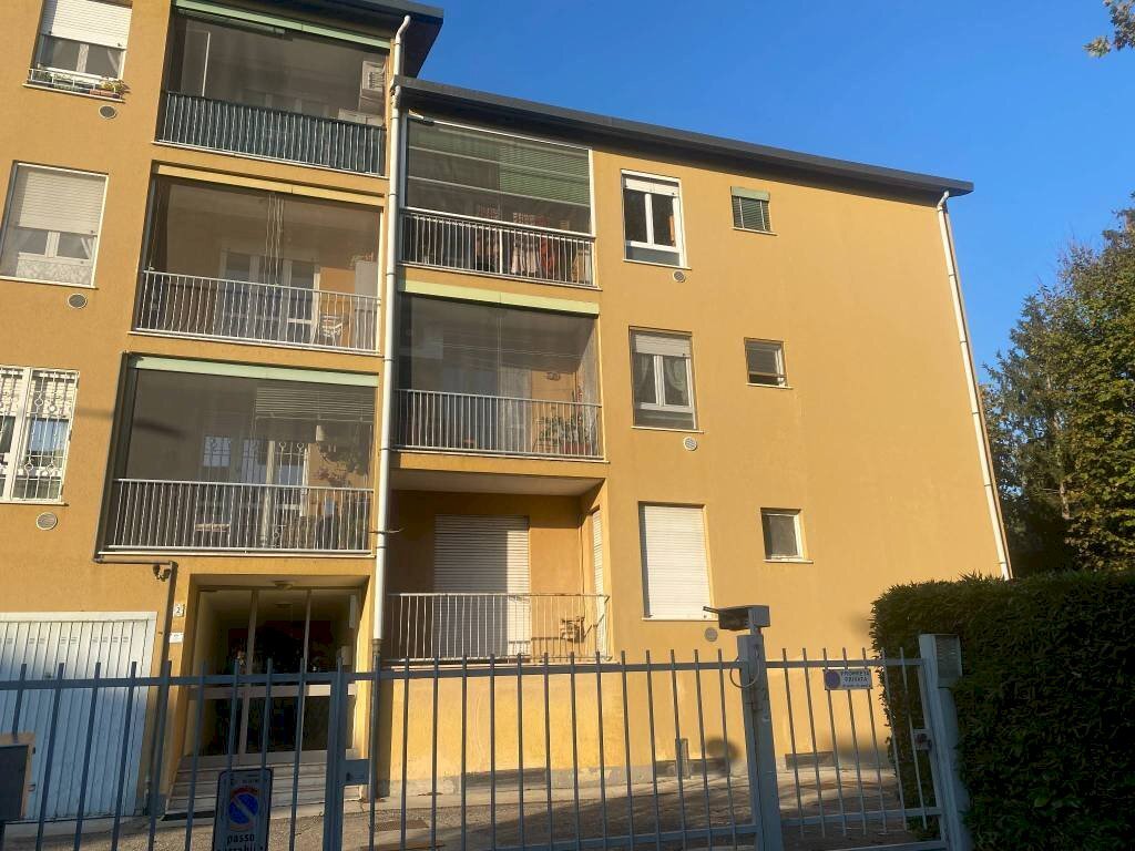 Facciata - Trilocale via Romagna, Buccinasco - foto 2