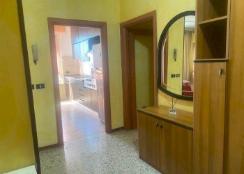 Disimpegno - Three-room apartment via Romagna, Buccinasco - photo 14