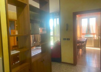Corridoio - Three-room apartment via Romagna, Buccinasco - photo 17