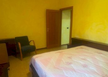 Camera da letto - Three-room apartment via Romagna, Buccinasco - photo 34