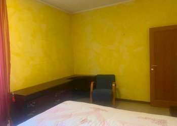 Camera da letto - Three-room apartment via Romagna, Buccinasco - photo 35