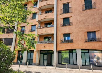 Facciata - Trilocale via Achille Grandi, 24, Corsico - foto 2