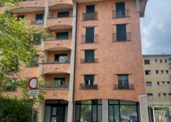 Facciata - Trilocale via Achille Grandi, 24, Corsico - foto 8