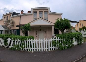 Facciata - Villa via Rovido, Buccinasco - foto 27