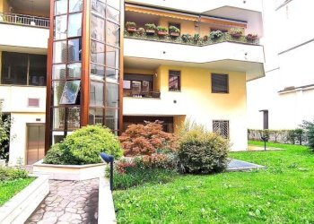 Giardino - Trilocale viale Corsica, 55, Milano - foto 1