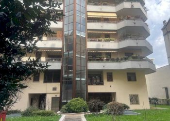 Facciata - Bilocale viale Corsica, 55, Milano - foto 12