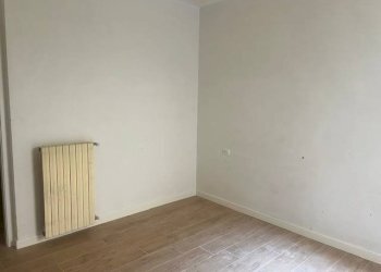 Camera da letto - Bilocale viale Corsica, 55, Milano - foto 39