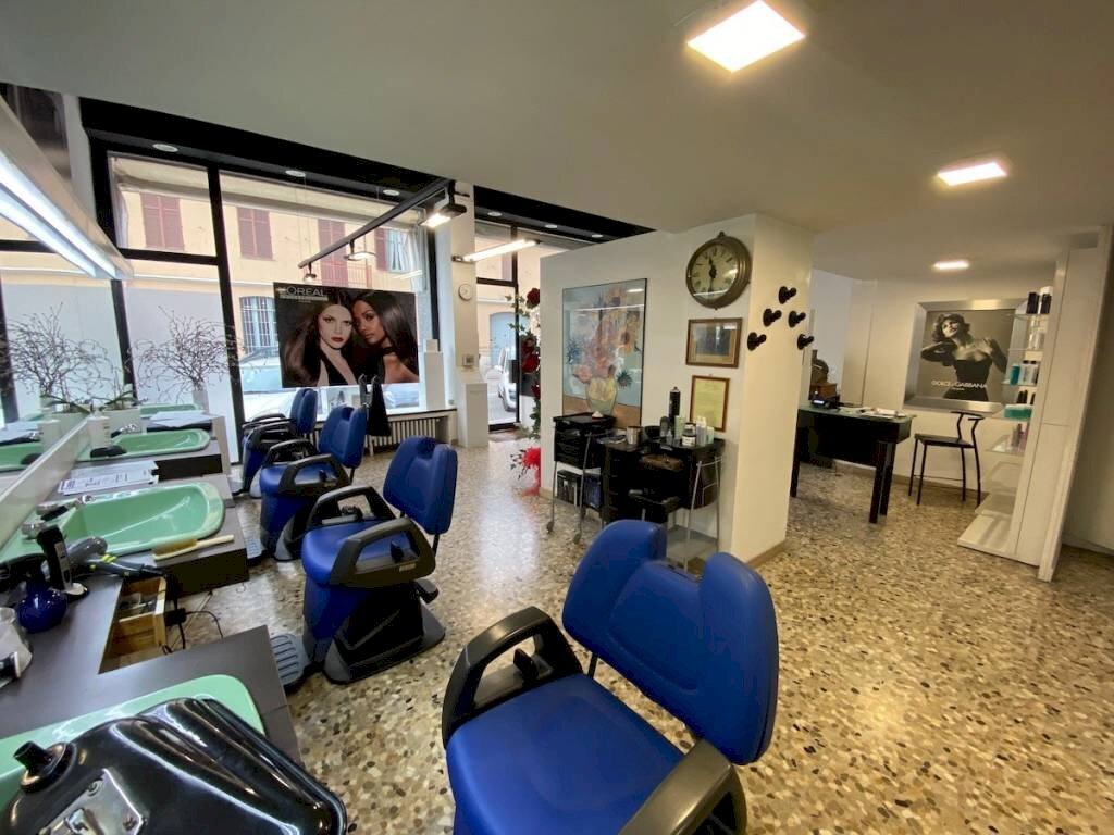 Salone - Shop via Trieste, 13H, Biella - photo 1