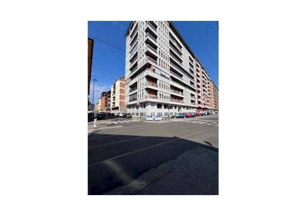 Zona - Shop piazza Arturo Graf, 132, Torino (neighborhood San Salvario) - photo 1