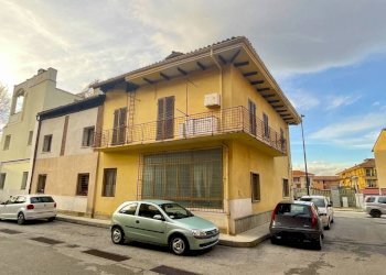 Facciata - Independent house corso Giovanni Giolitti, 13, Busca - photo 1