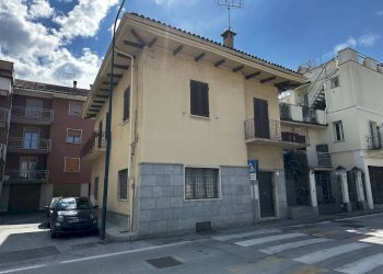 Facciata - Independent house corso Giovanni Giolitti, 13, Busca - photo 6