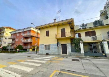 Facciata - Independent house corso Giovanni Giolitti, 13, Busca - photo 8