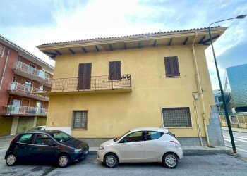 Facciata - Independent house corso Giovanni Giolitti, 13, Busca - photo 12