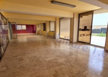 Interno palazzo - Shop via del Mare, Alcamo - photo 6