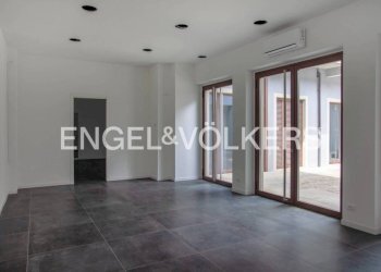 interno - Negozio via Vittorio Emanuele, Cherasco - foto 2