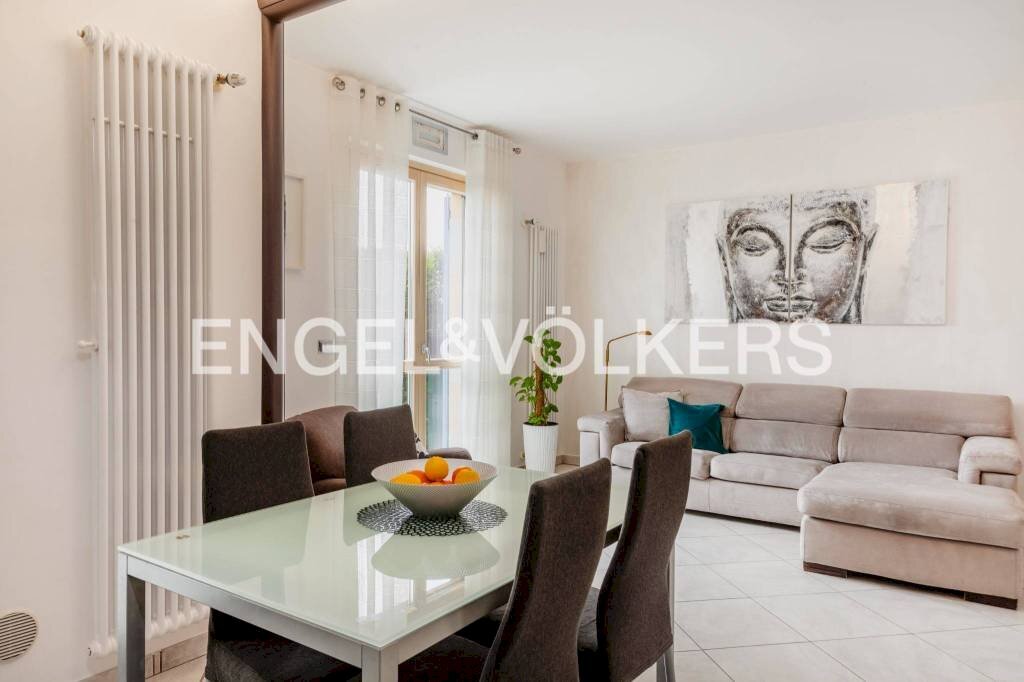 Salone - Four-room apartment via Giuseppe Romita, Govone - photo 1