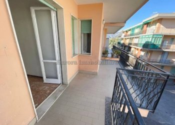 Bilocale Via Pisa, Borghetto Santo Spirito - foto 1