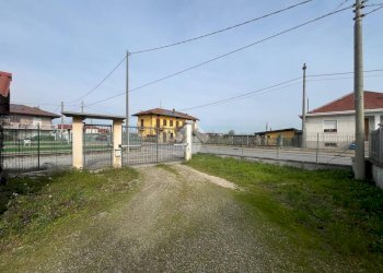 Casa semi indipendente Via Torino, San Francesco al Campo - foto 2