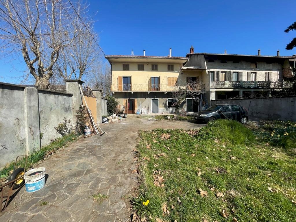 Casa indipendente Viale Malpiardo, San Giusto Canavese - foto 1