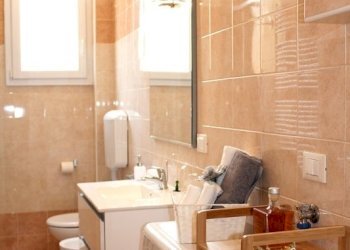 Quadrilocale Vicolo Otto Colonne, Bologna (zona Centro Storico) - foto 10