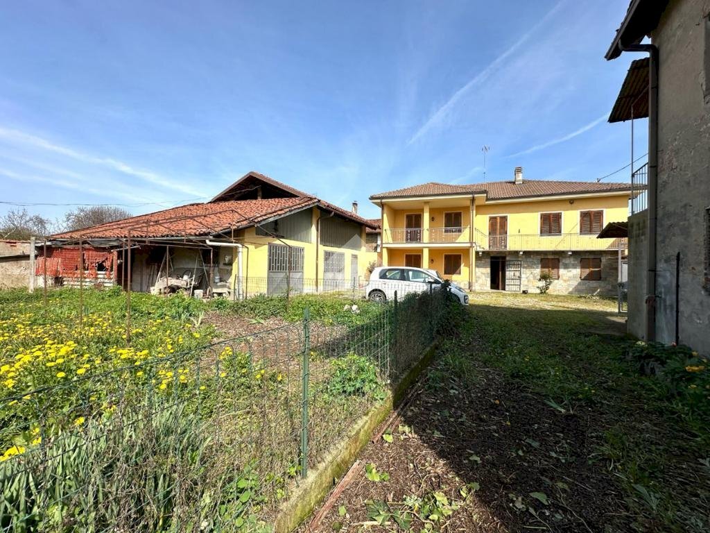 Casa indipendente Via G. Garibaldi, Monasterolo di Savigliano - foto 3