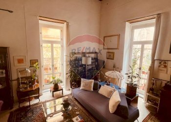 Appartamento Napoli (zona San Ferdinando) - foto 4