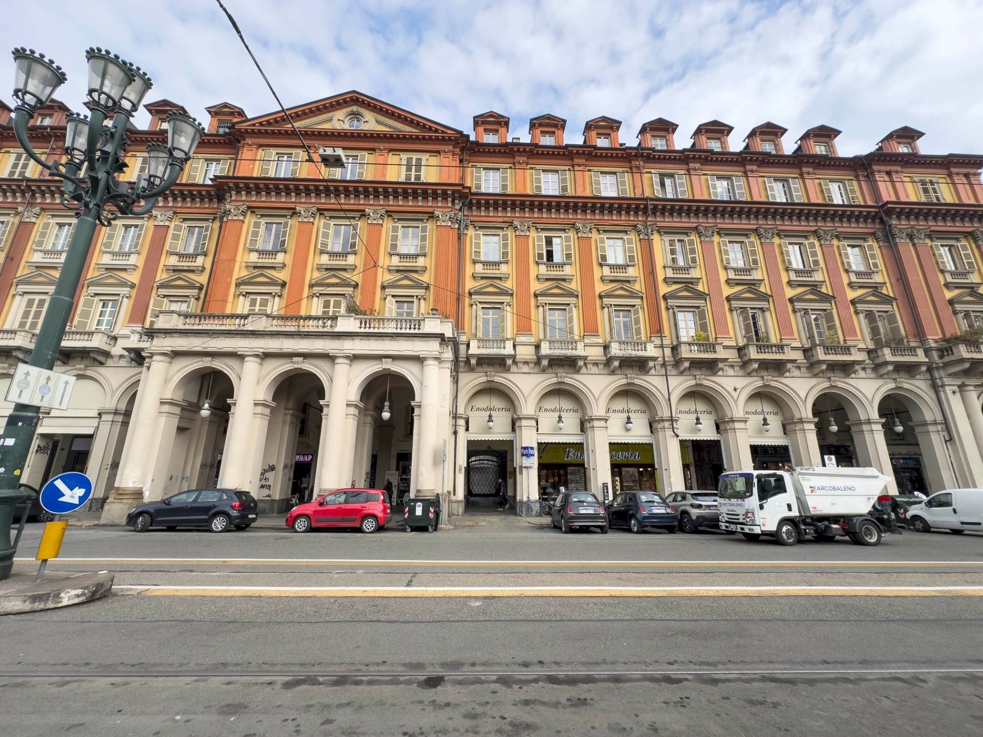 Apartment Piazza Statuto, Torino (neighborhood Centro) - photo 2