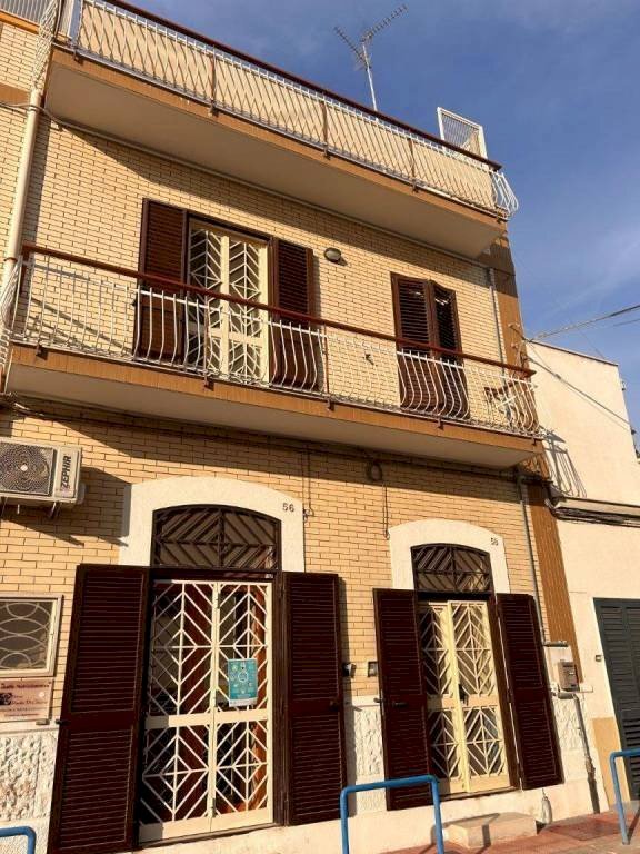 Facciata - Villa via Fiume Santo Spirito, 58, Bari - photo 2