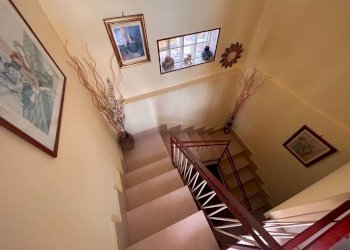 Interno palazzo - Villa via Fiume Santo Spirito, 58, Bari - photo 11