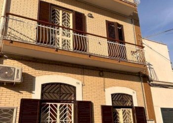 Facciata - Villa via Fiume Santo Spirito, 58, Bari - photo 2