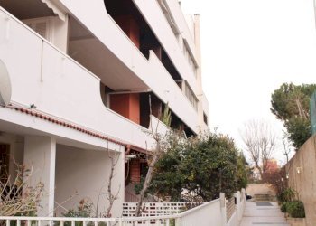 Facciata - Appartamento viale Grotta della Regina, 34, Bari - foto 12