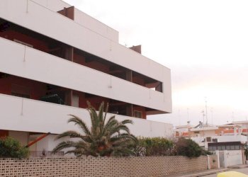 Facciata - Appartamento viale Grotta della Regina, 34, Bari - foto 13