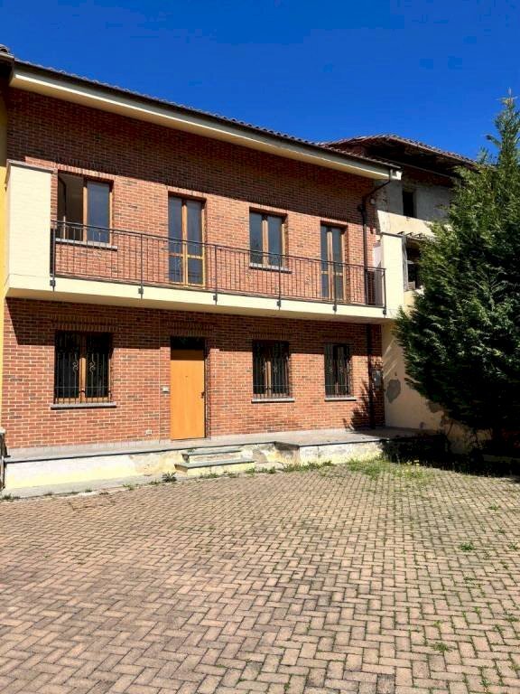 Independent house Priocca - photo 1