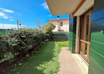 Villa a Schiera Via Casazza, Ferrara (zona Pontegradella) - foto 1