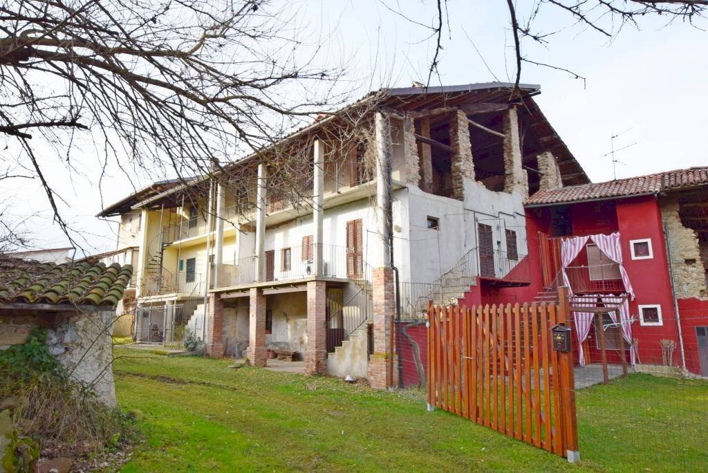 Facciata - Rustic via Emilio Sambuy, 30, Lesegno - photo 1