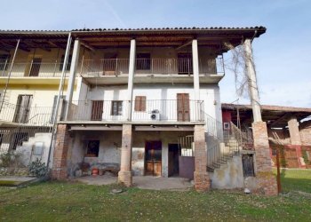 Facciata - Rustic via Emilio Sambuy, 30, Lesegno - photo 2