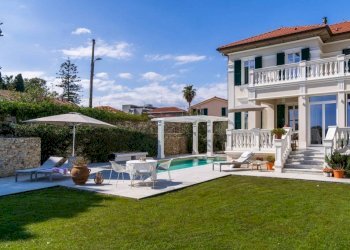 Piscina - Villa Diano Marina - foto 6