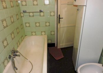 Bagno - Two-room apartment via Ventotene, 29, Genova (neighborhood Lagaccio) - photo 11