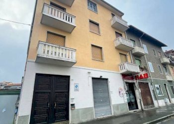 Facciata - Negozio corso Vercelli, 382A, Torino - foto 6