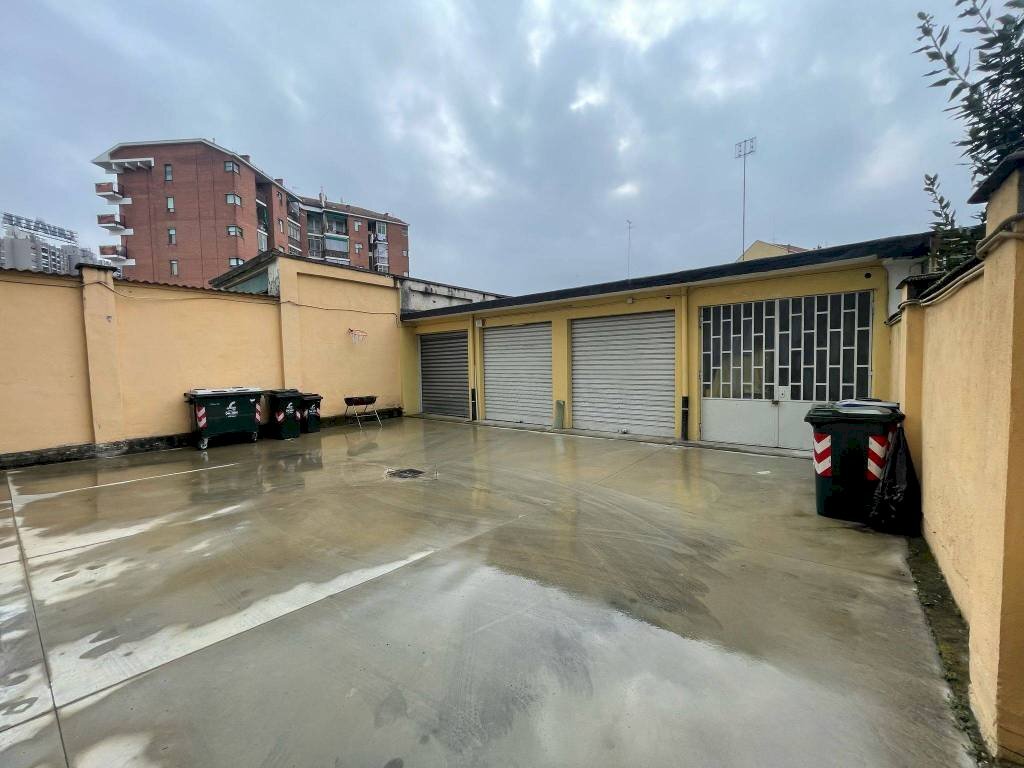 Posto macchina - Box corso Vercelli, 382, Torino - foto 1