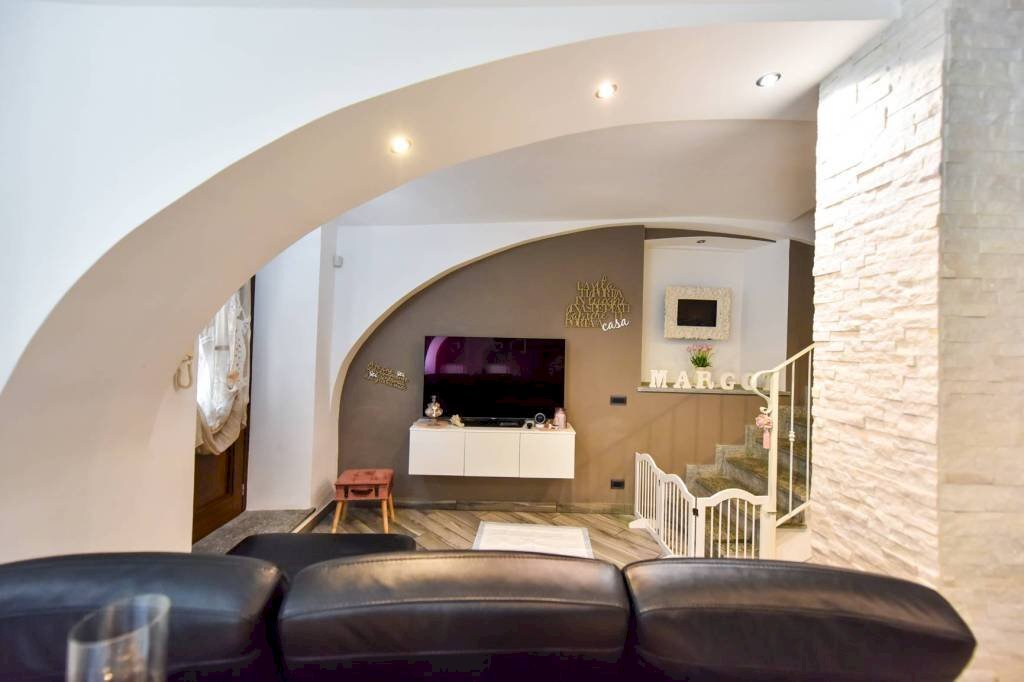 Salone - Quadrilocale via Don Luigi Pavesio, 10, Venaria Reale - foto 3